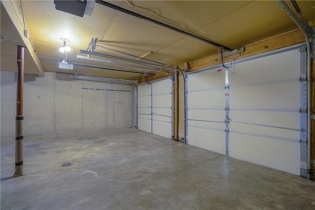 1613 SE Royal St, Oak Grove, MO 64075 - view of garage