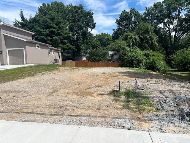 2324 NE 72nd St, Gladstone, MO 64118 - photo 2