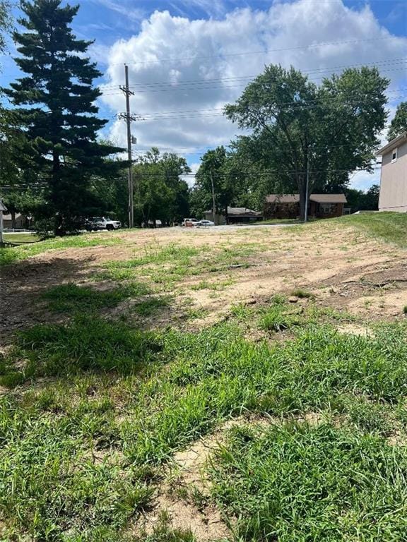 2324 NE 72nd St, Gladstone, MO 64118 - photo 7