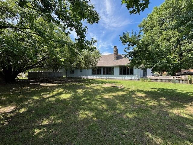 603 Lakeside Ct, Girard, KS 66743 - view of grassy yard