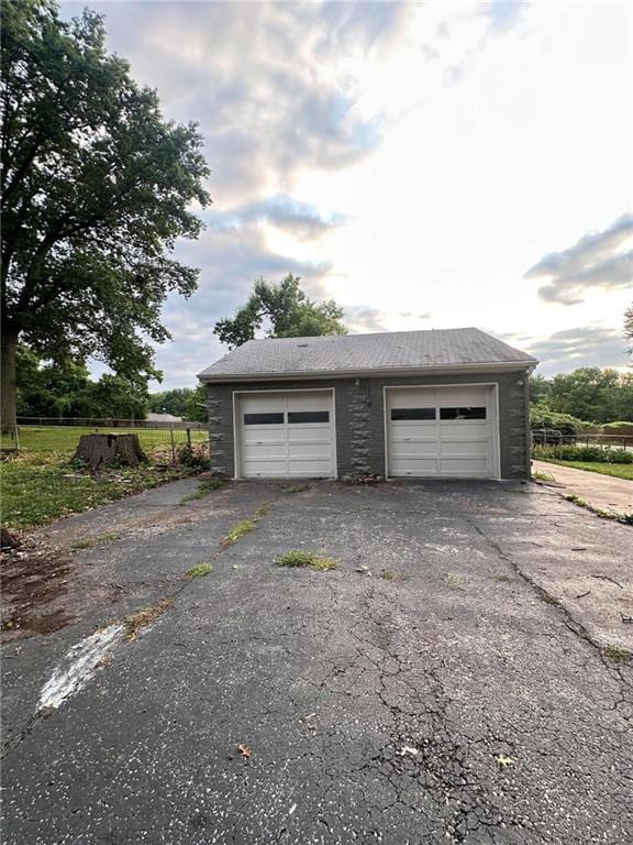 900 S Trail Ridge Dr, Independence, MO 64050 - photo 2