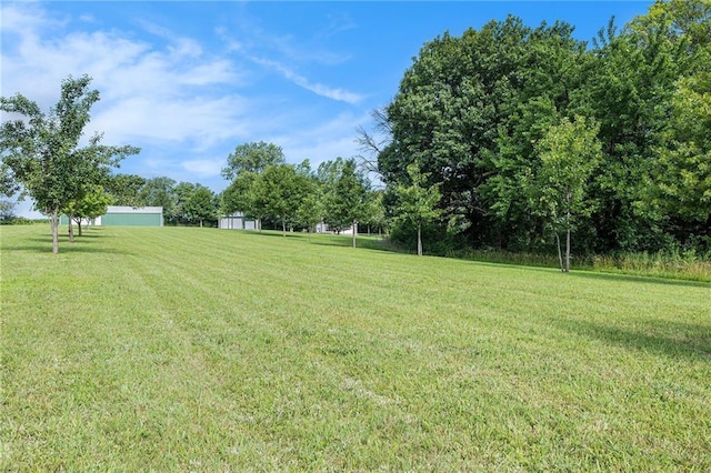 1433 Haskell Rd, Williamsburg, KS 66095 - view of grassy yard
