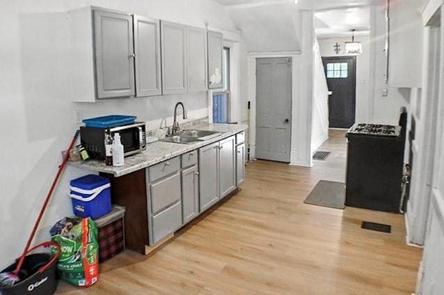 3509 Thompson Ave, Kansas City, MO 64124 - photo 11