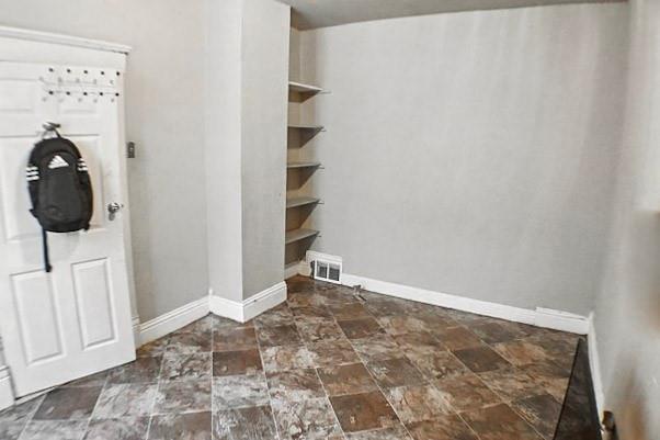3509 Thompson Ave, Kansas City, MO 64124 - photo 19
