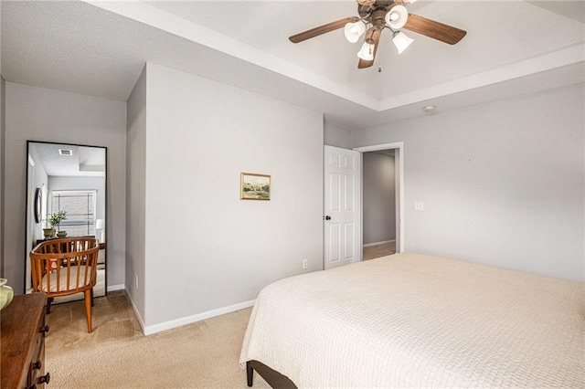 9583 N Main St, Kansas City, MO 64155 - bedroom with light carpet and a ceiling fan