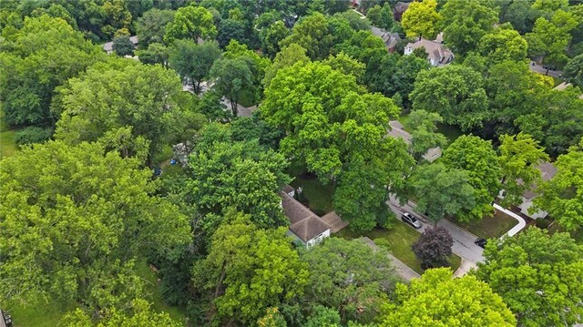 8309 Sagamore Rd, Leawood, KS 66206 - photo 33