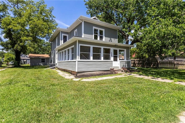 526 S Maple St, Ottawa, KS 66067 - back of property featuring entry steps