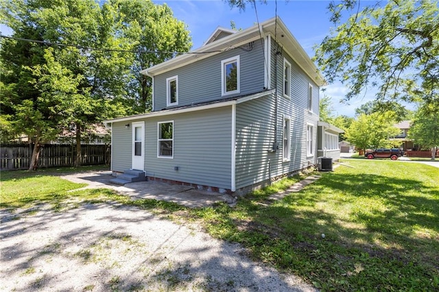 526 S Maple St, Ottawa, KS 66067 - back of house with entry steps