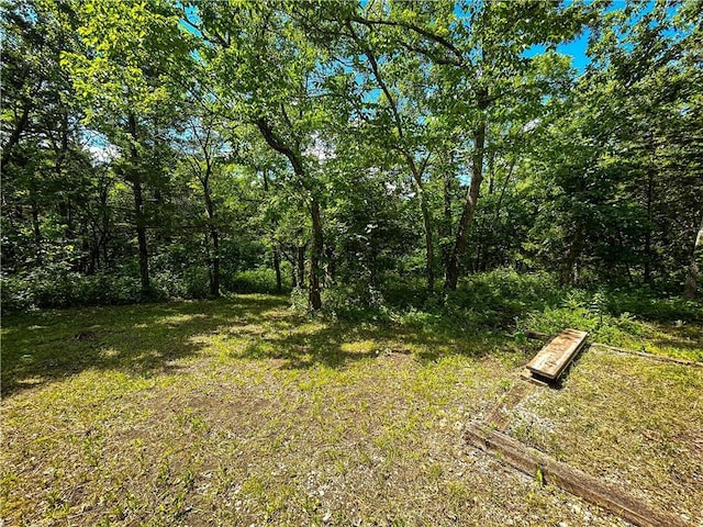 33 W Sugar Lake Cv, Mound City, KS 66056
