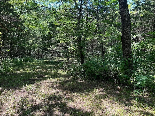 33 W Sugar Lake Cv, Mound City, KS 66056