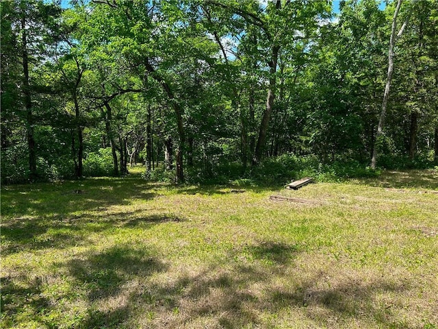 33 W Sugar Lake Cv, Mound City, KS 66056