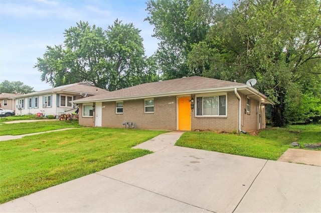 10812 E 19th Ter, Independence, MO 64052 - photo 2