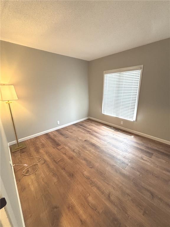 920 S Denman Ave, Chanute, KS 66720 - photo 32