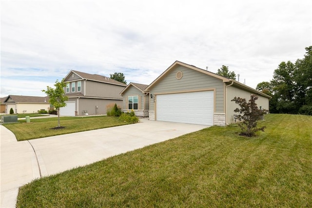 7908 SE 6th Ter, Blue Springs, MO 64014 - view of front of property with a garage, driveway, and a front lawn