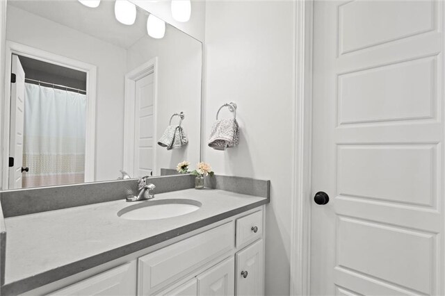 24957 W 98th St, Lenexa, KS 66227 - full bathroom with vanity