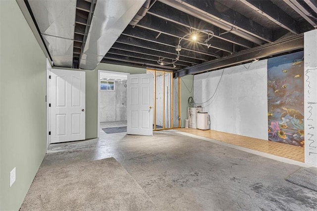 895 N Diane Dr, Olathe, KS 66061 - view of below grade area