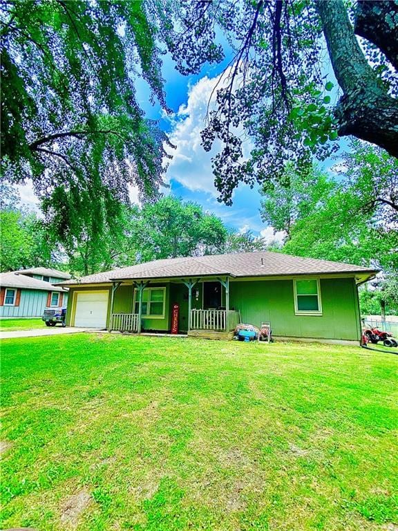 916 Edith Ave, Adrian, MO 64720 - photo 2
