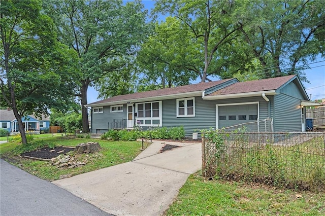 8216 Central St, Kansas City, MO 64114 - photo 1