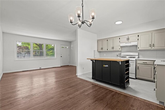 8216 Central St, Kansas City, MO 64114 - photo 8