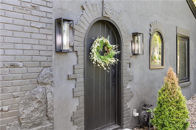 5500 Mission Rd, Fairway, KS 66205 - property entrance with stucco siding