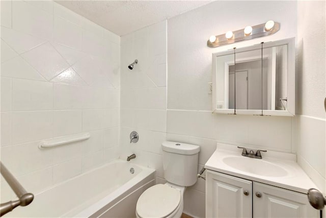 818 N Wigwam Trl, Independence, MO 64056 - full bathroom featuring bathtub / shower combination, vanity, and a textured ceiling