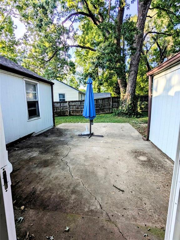 4205 N Jackson Ave, Kansas City, MO 64117 - photo 16