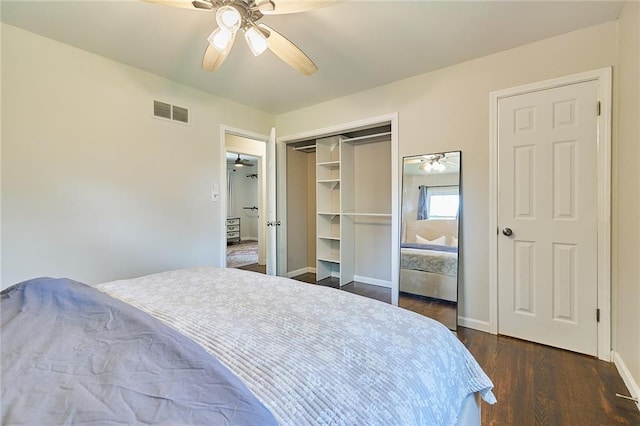 7725 Cleveland Ave, Kansas City, KS 66109 - bedroom with dark wood-type flooring, a closet, and a ceiling fan