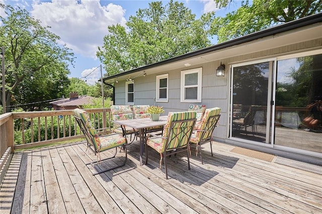 7725 Cleveland Ave, Kansas City, KS 66109 - deck with outdoor dining space