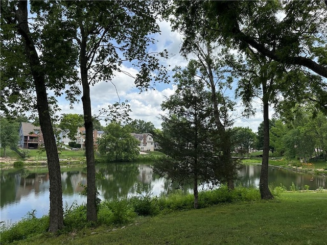 1103 SW Stonecreek Dr, Blue Springs, MO 64015 - water view