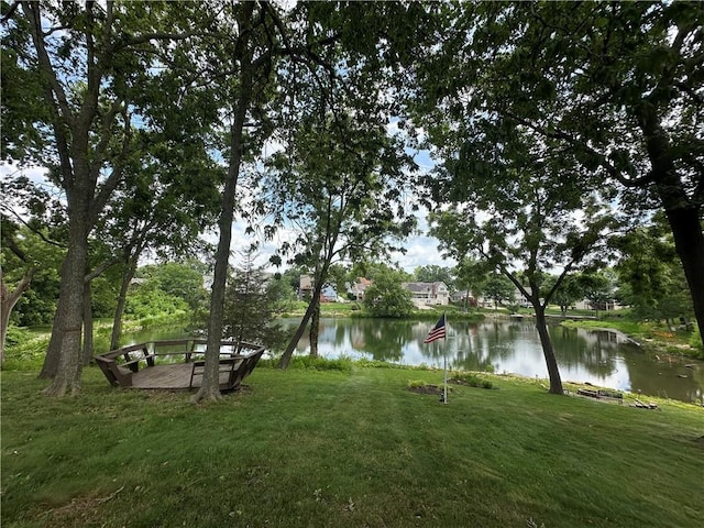 1103 SW Stonecreek Dr, Blue Springs, MO 64015 - water view