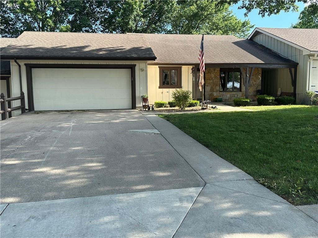 8205 E 189th Ter, Belton, MO 64012 - photo 1