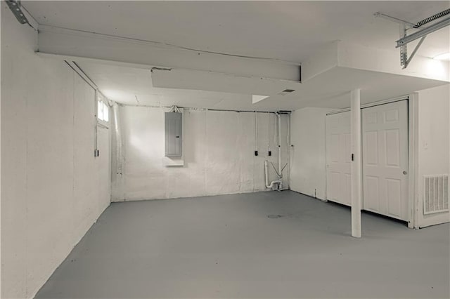 8167 NE 50th St, Kansas City, MO 64119 - unfinished basement featuring electric panel