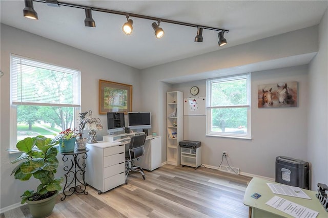 5101 NW Downing St, Blue Springs, MO 64015 - home office with track lighting and light wood finished floors