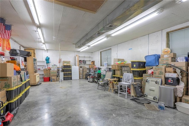 5101 NW Downing St, Blue Springs, MO 64015 - view of garage