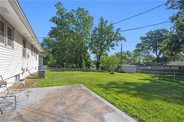 8315 Laurel Ave, Raytown, MO 64138 - view of yard with a patio area