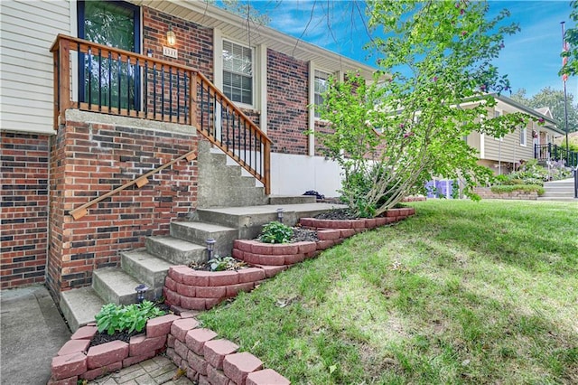 1211 SW Walnut St, Lees Summit, MO 64081 - entrance to property with brick siding and a yard