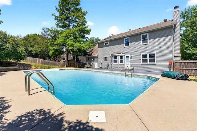 2623 W 131st St, Olathe, KS 66061 - view of pool with a patio area
