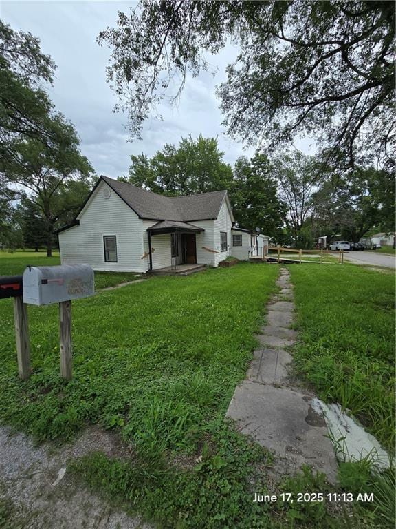 303 E May St, Clarksdale, MO 64430 - photo 3