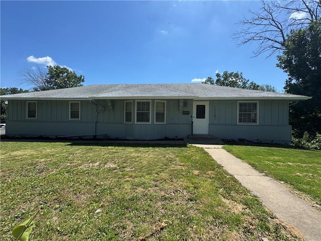 10501 Oakland Ave, Kansas City, MO 64134 - photo 1