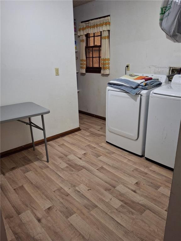 10501 Oakland Ave, Kansas City, MO 64134 - photo 21