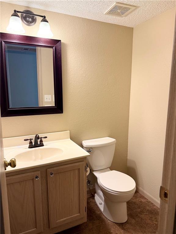 723 SE 14th St, Lees Summit, MO 64081 - photo 9