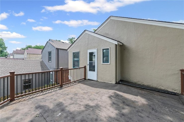 1296 W 72nd Ter, Kansas City, MO 64114 - view of patio / terrace