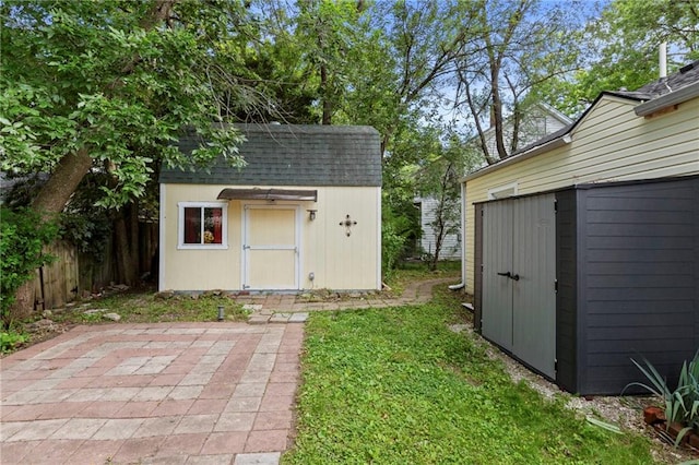 811 S Hickory St, Ottawa, KS 66067 - view of shed