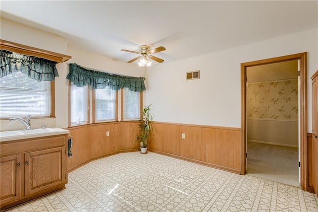 8715 Mackey St, Overland Park, KS 66212 - photo 12