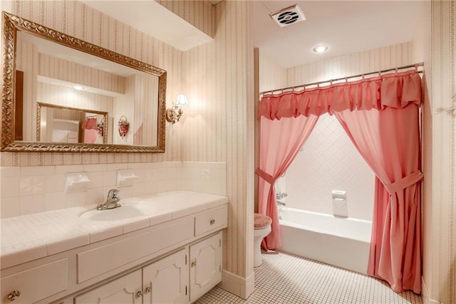 8715 Mackey St, Overland Park, KS 66212 - photo 25
