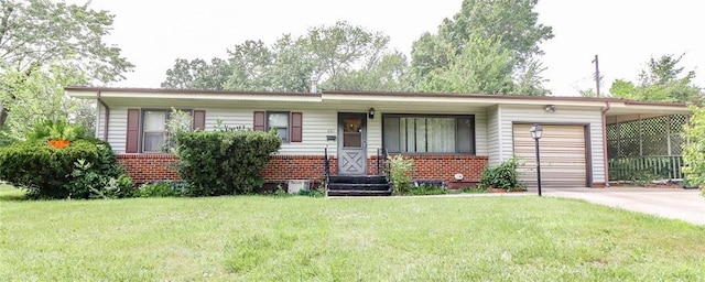 601 Westside Dr, Knob Noster, MO 65336 - photo 1