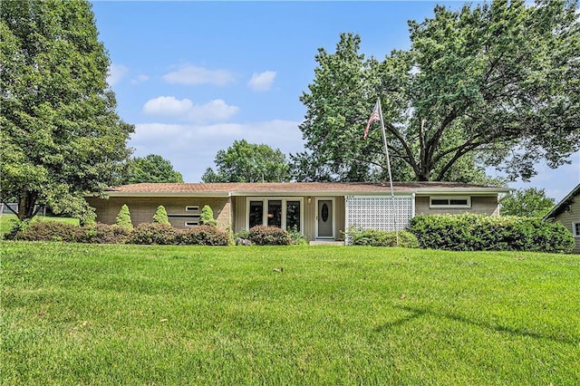 5919 N Adrian Ter, Kansas City, MO 64152 - single story home featuring a front lawn