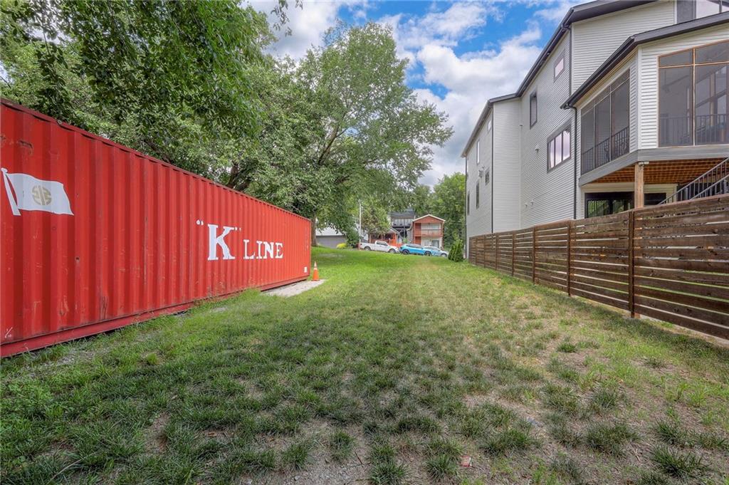 1740 Belleview Ave, Kansas City, MO 64108