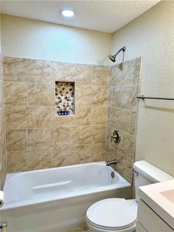 3302 Sioux Ln, Saint Joseph, MO 64503 - photo 20