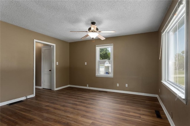 6114 N Main St, Gladstone, MO 64118 - photo 3